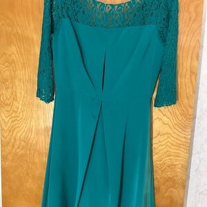 Jessica Simpson Green A-Line Dress with 3/4 Sleeves
